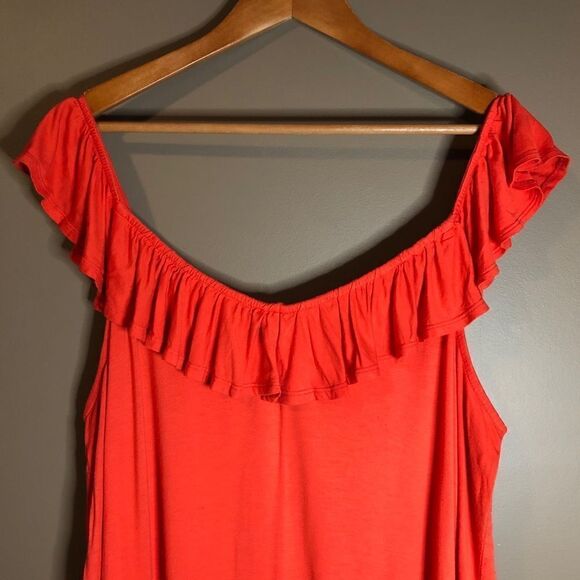 3 for $30! Torrid v-neck ruffle tank top‎ - Picture 7 of 13